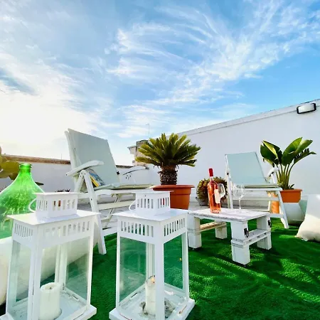 A Due Passi Temporary * Trani