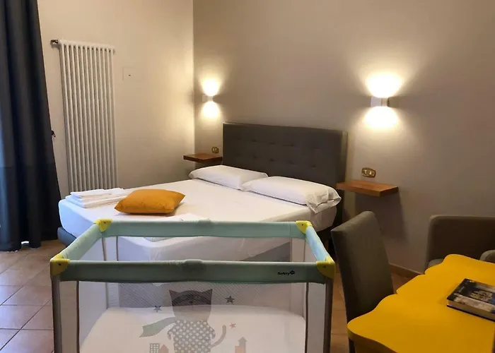 公寓 A Due Passi Temporary 特拉尼