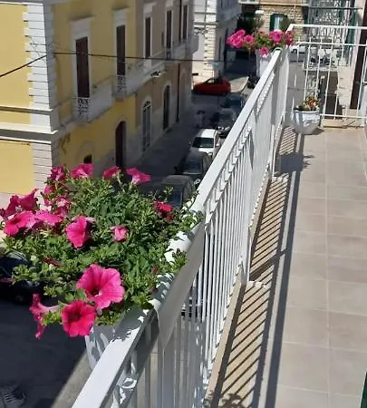 A Due Passi Temporary Apartment Trani