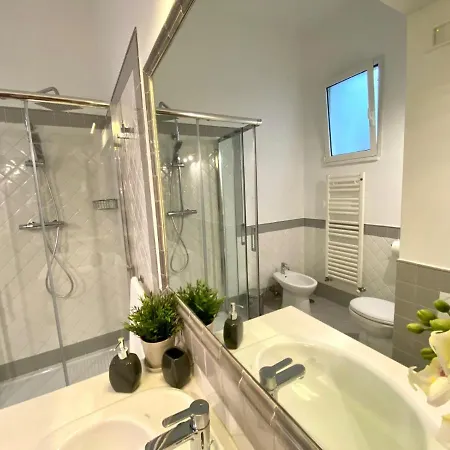 Апартаменты A Due Passi Temporary *